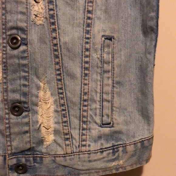 HURLEY- Distressed Crop Vest - Picture 3 of 6